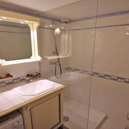 Port Marine Apartmán *