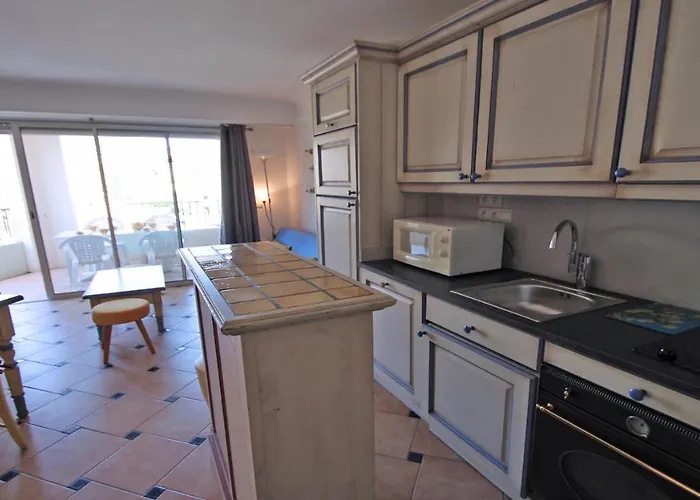 Port Marine Apartment *