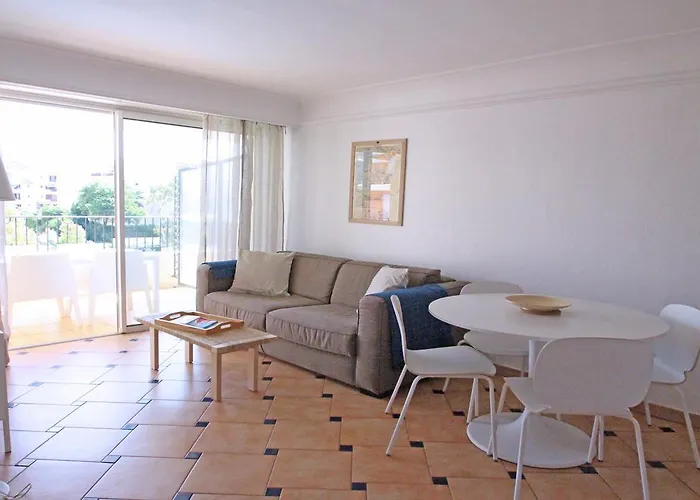 Port Marine Apartment