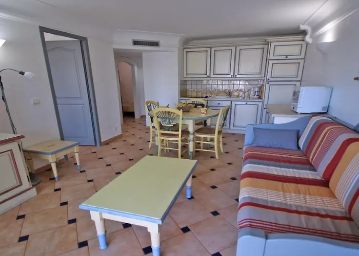Port Marine Apartment *